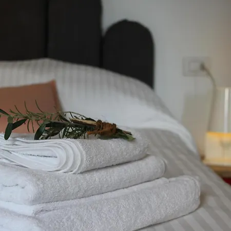 La Casa Nell'orto 3* Фермо