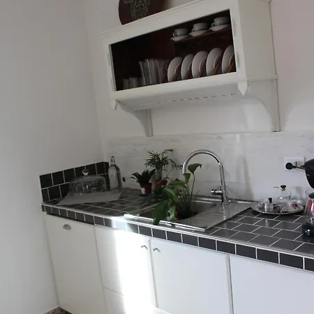 La Casa Nell'orto 3* Fermo